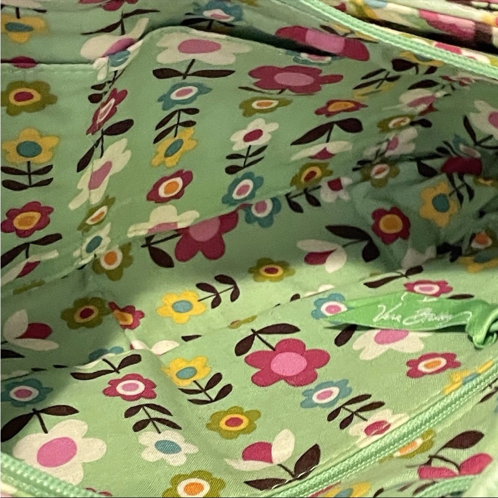 VERA BRADLEY TUTTI FRUITY Shoulder Bag & Matching Wallet Green & Pink Paisley - Picture 7 of 15